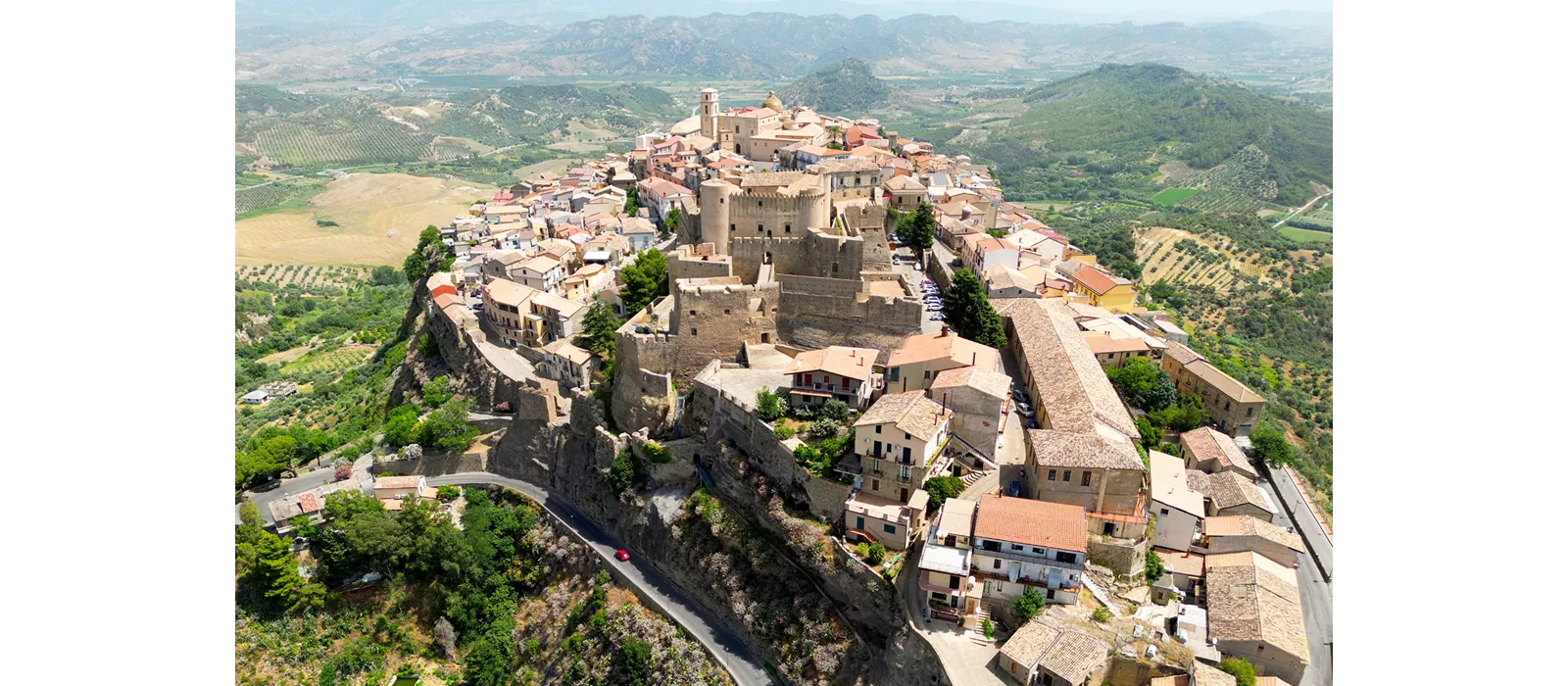 Veduta aerea sul borgo di Santa Severina