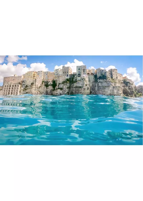 From the sea to the heart of the mountains: Calabria, guardian of time