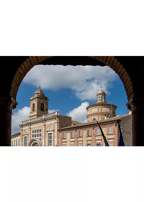 Dalle piazze di Ascoli al mare: viaggio tra i borghi del Piceno