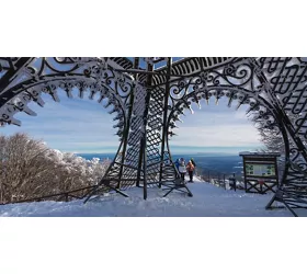 Winter in Tuscany: mountains, thermal baths, villages and culinary traditions