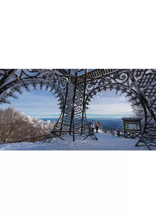 Inverno in Toscana: montagne, terme, borghi e tradizioni culinarie