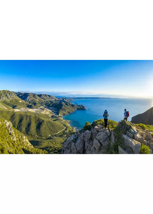 Noi camminiamo in Sardegna: a passo lento tra bellezza, identità e devozione