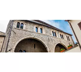 Palast Bonifatius VIII.