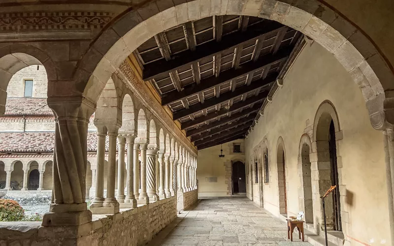 Borgo di Follina: Abbazia, antichi mulini e le vicine colline del Prosecco