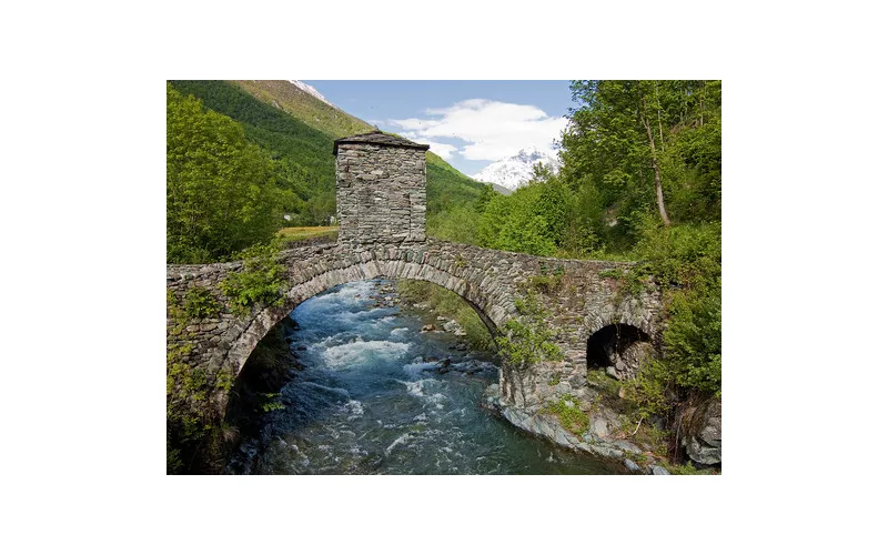 Forno Alpi Graie: ultime baite, sentieri verticali e valloni selvaggi alle porte delle grandi cime
