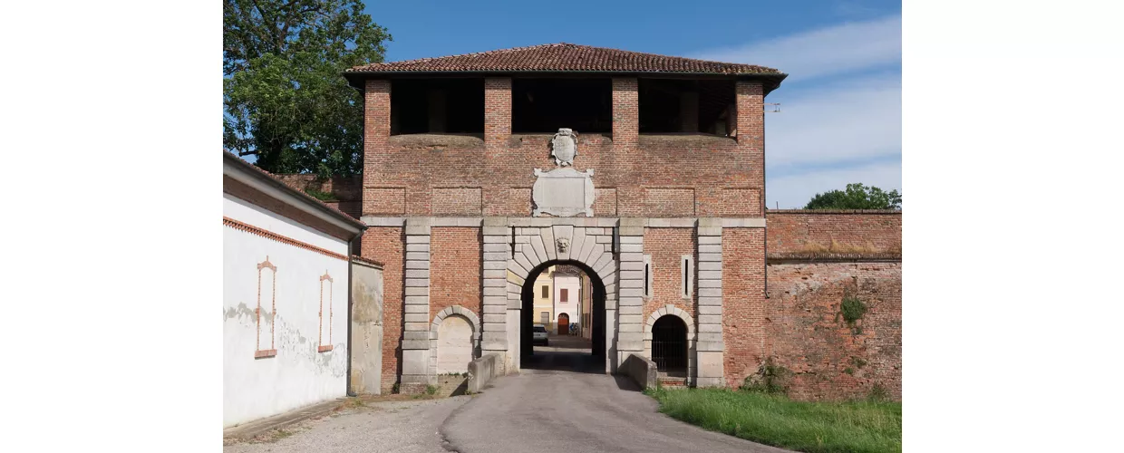 Porta Vittoria
