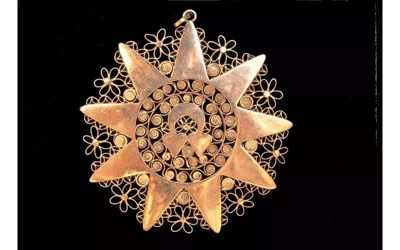 Símbolos de amor, fe y rito: el lenguaje de la «presentosa»