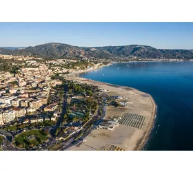 Vacanze a Soverato: mare, spiaggia e divertimento