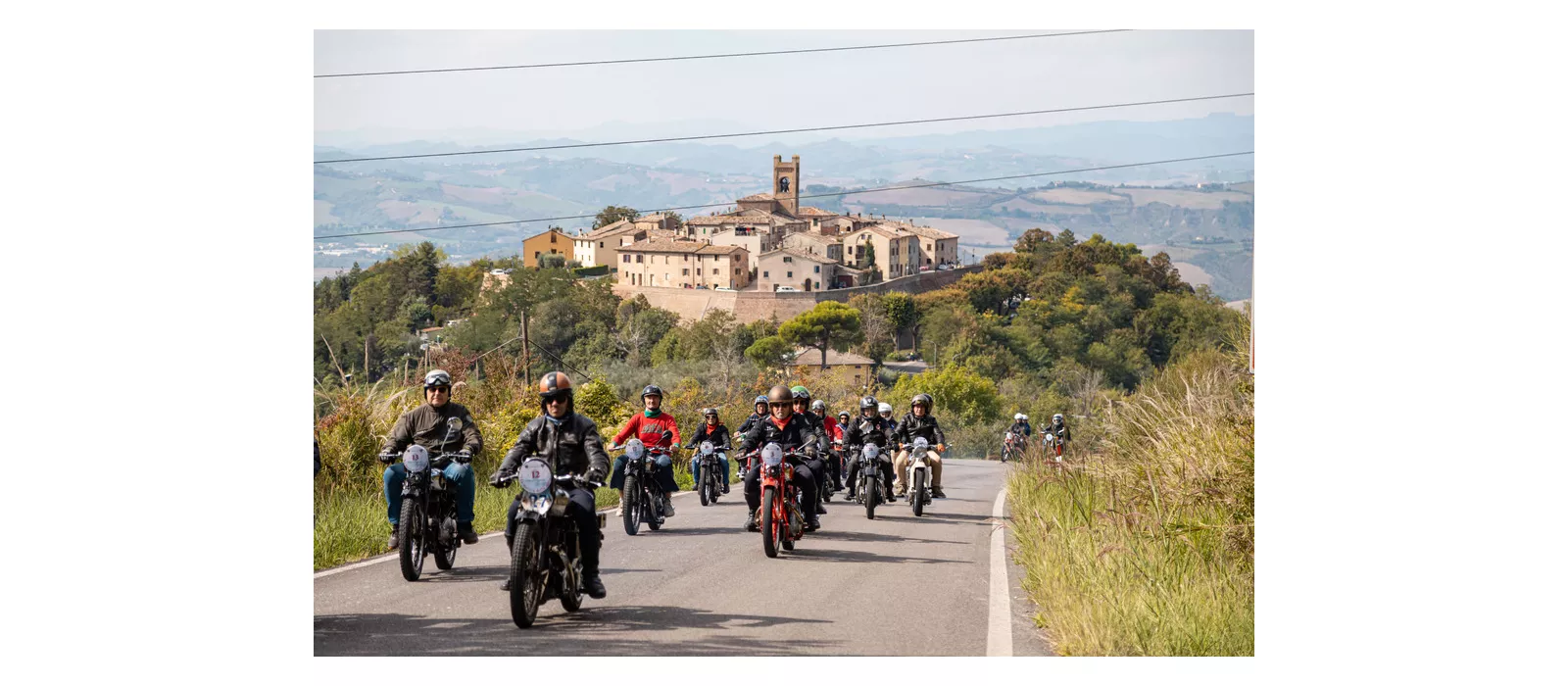 Sulle Strade dei Motori Marchigiani: un itinerario tra colline, storia e musei della moto