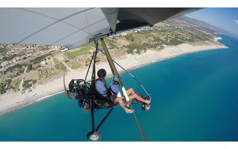 Where to hang glide in Calabria