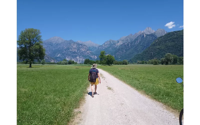 Un cammino storico tra lago e natura